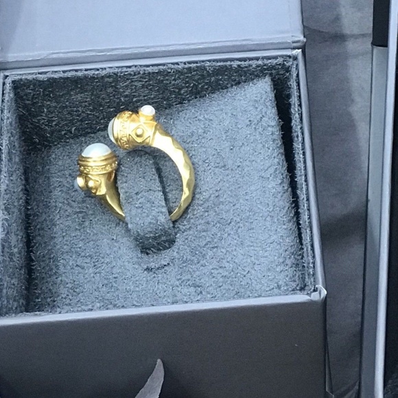 Julie Vos Jewelry - JUlie Vos Pearl Ring size 6/7 in 24k Gold Plated